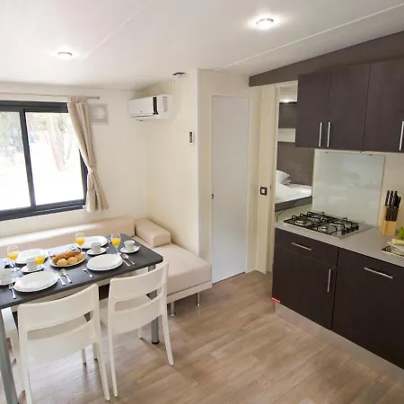 Kompleks wypoczynkowy Mobil Homes Lanterna Vacanceselect
