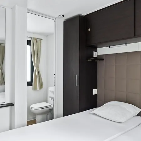 Kompleks wypoczynkowy Mobil Homes Lanterna Vacanceselect 4*