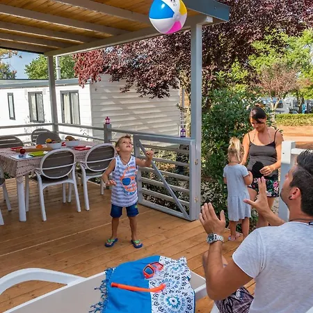 Mobil Homes Lanterna Vacanceselect Πάρκο διακοπών Πόρετς